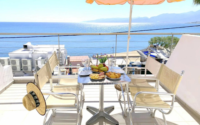 Kassavetis Center - Hotel Studios & Apartments