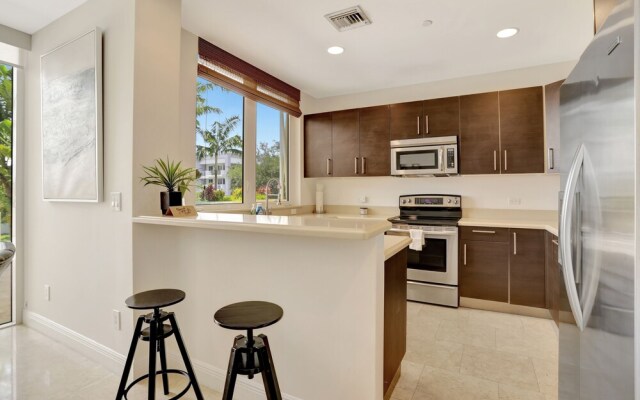 Deerfield Condo Suites by Opus
