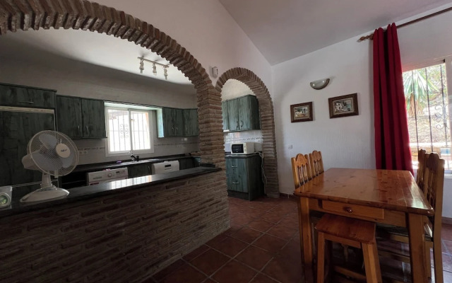 Cd-1383 Three Bedroom Villa With Pool