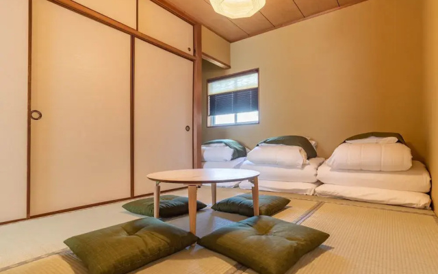 Bijou Suites Pieces