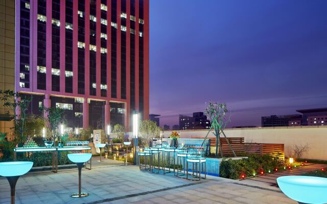 Sheraton Grand Zhengzhou Hotel