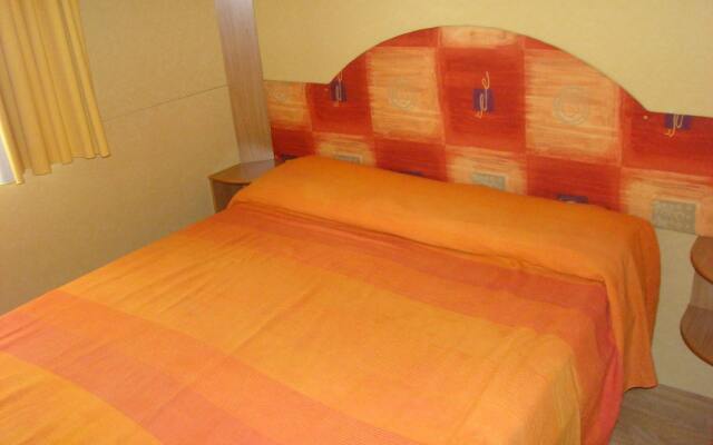 Pet Family Camping Cortina