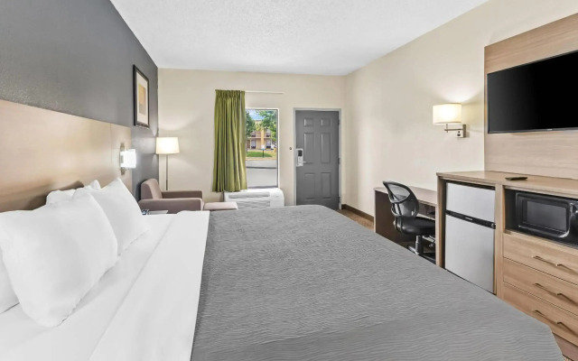 Quality Inn Fort Campbell