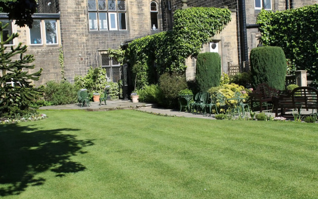 Oakwood Hall