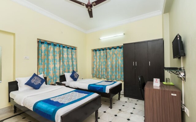 OYO 10364 Fortress Guest House