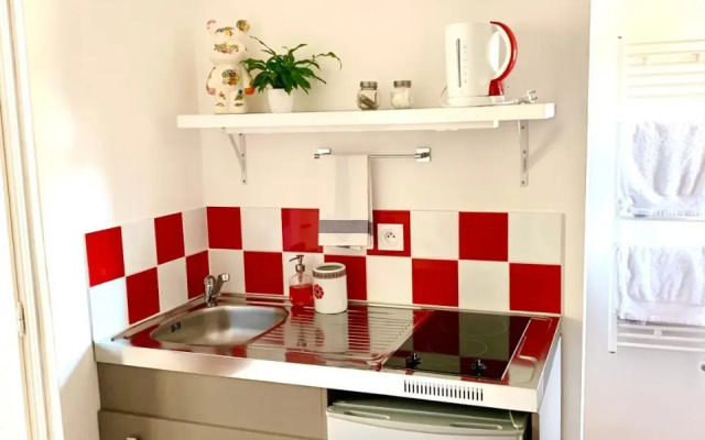 le 1835, studio rouge-Corail