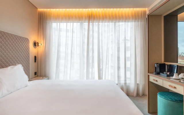 Luster Hotel
