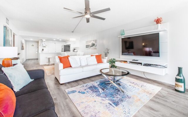 Shoreline Towers 3083