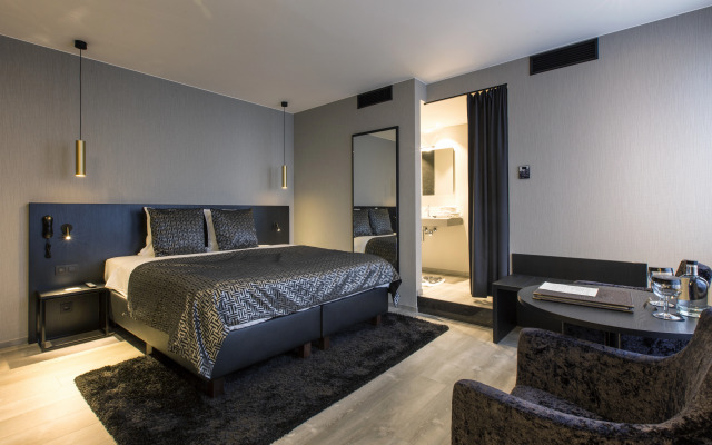 Hotel Harmony