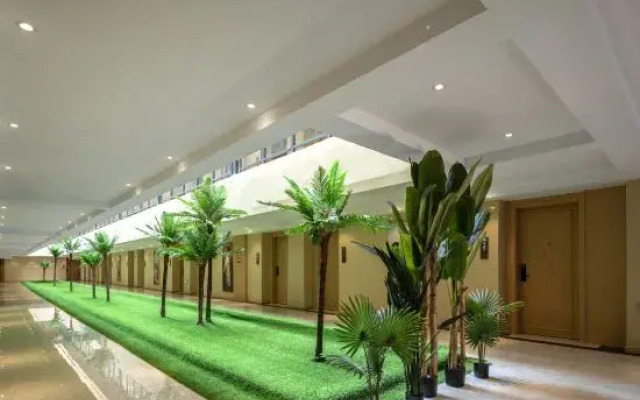 Ledong Platinum Hotel (Longmuwan)