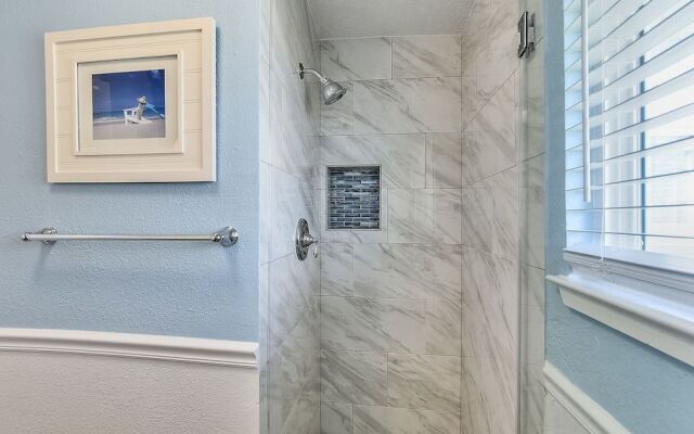 Beachfront Charm - 3 Br Home