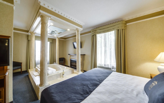 Monte Carlo Inn Toronto West Suites
