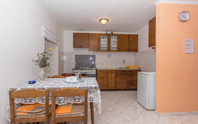 Beautiful Apartment in Selo Rakalj With 1 Bedrooms and Wifi