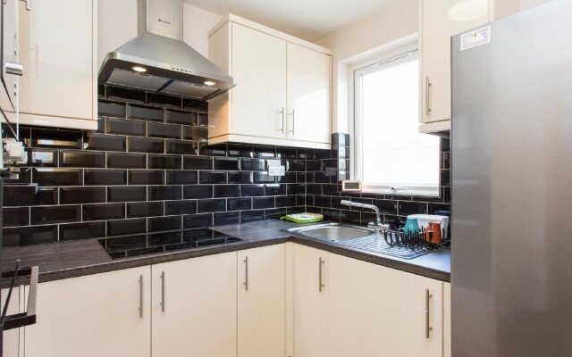 406 Harrow