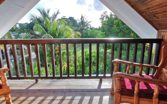 CHEZ MARVA Grande Villa Corossol 3 à 12 personnes