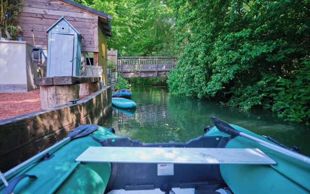 Paris Garden River residence
