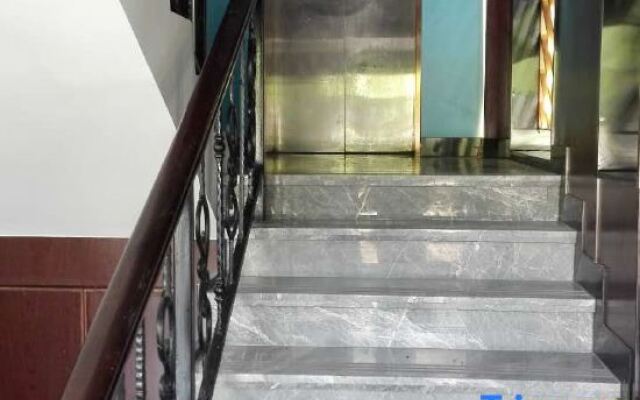 Poshtel (Canton Tower Consulate)