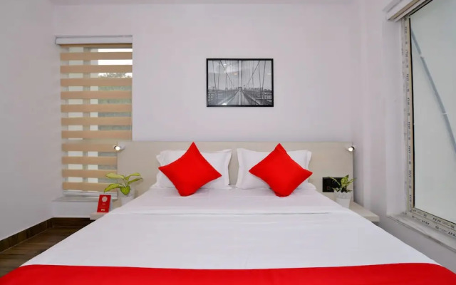 OYO Townhouse 539 Transit Express