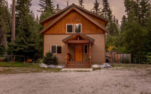 Paws in the Mountains