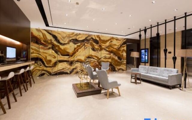 Yitel Premium (Shanghai Jing'an Nanjing West Road)