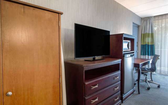 Quality Inn West Springfield