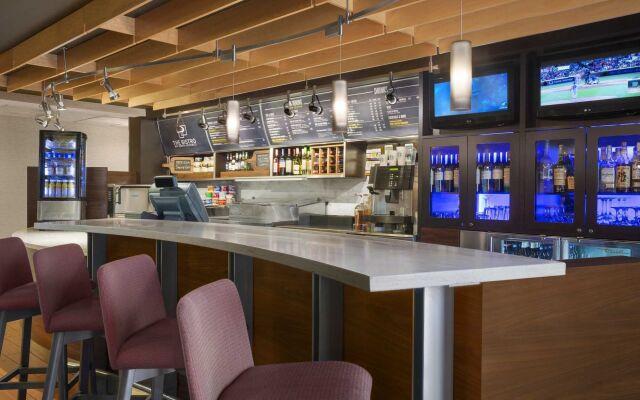 Courtyard by Marriott Springfield