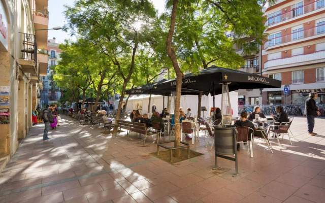 No 23 - The Streets Apartments