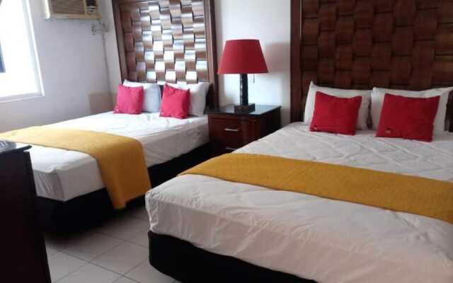 Hotel Zona Dorada Suites
