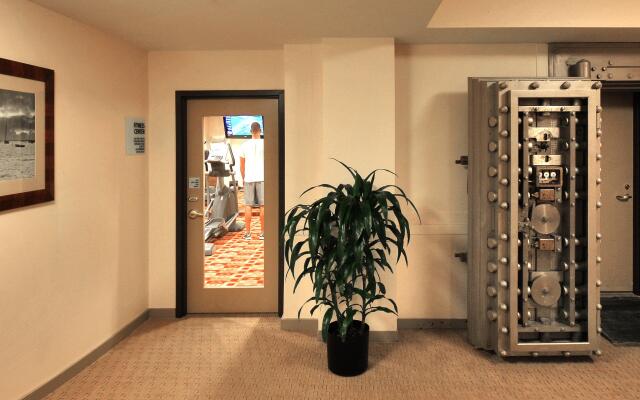 Holiday Inn Express Baltimore Downtown, an IHG Hotel