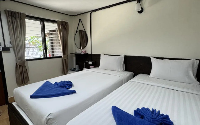 Phi Phi Nice Beach Resort