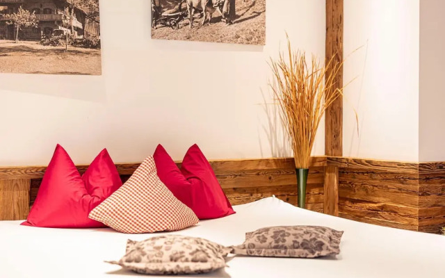 Large Chalet With Carmine and Wellness Area