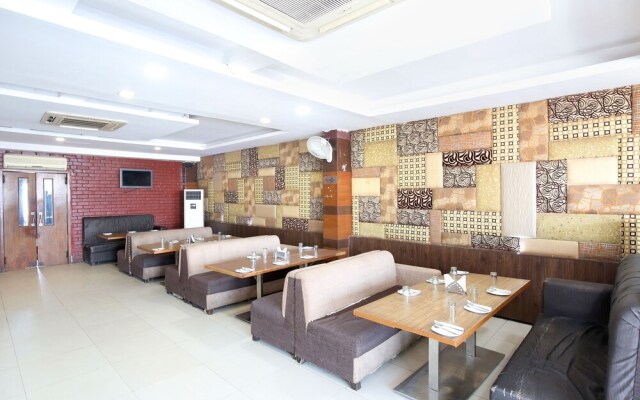 Hotel Lemon And Chilli By OYO Rooms