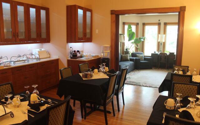 Ellis House B&B, Niagara Falls