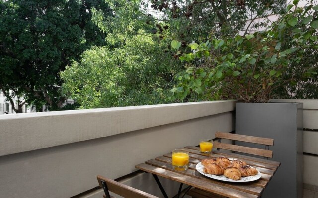 Charming 3BR in Rothschild by HolyGuest