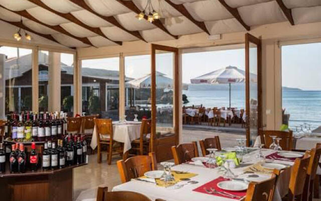 Almiris Seaside Apartments