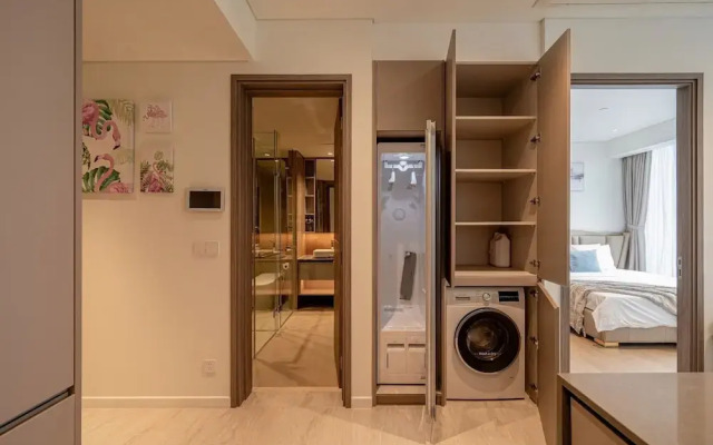 Metropole - Christine Hospitality