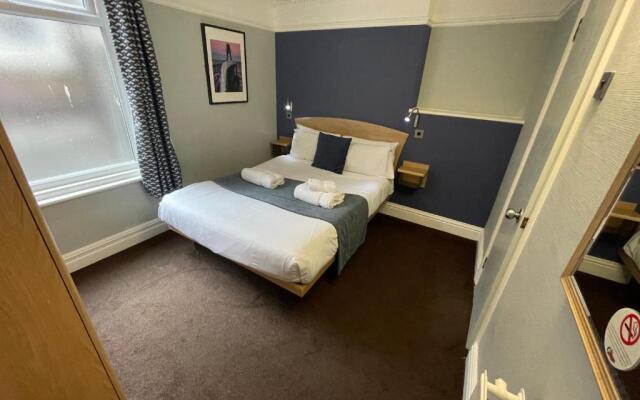 The George Hotel