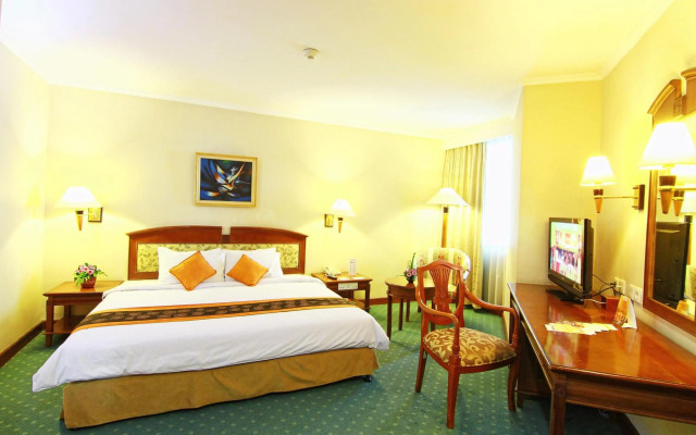 Grand Arkenso Parkview Hotel