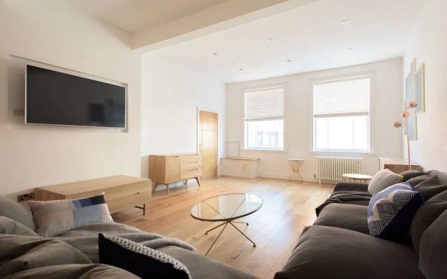 The White Wood Forest - Jewellery Quarter 3bdr Home