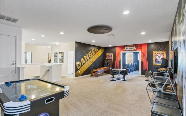 Broadoak Drive villa Solterra 5