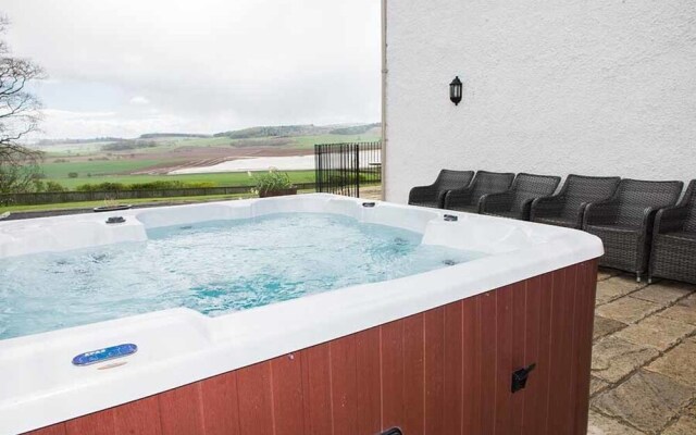 Balmeadowside Farmhouse Near Cupar, Fife