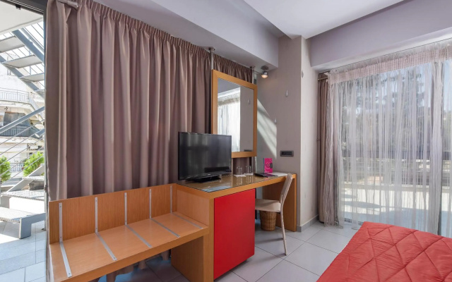 Habitat Hotel