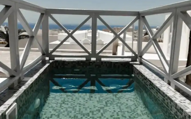 Panoramic Argyro's IO House with Jacuzzi