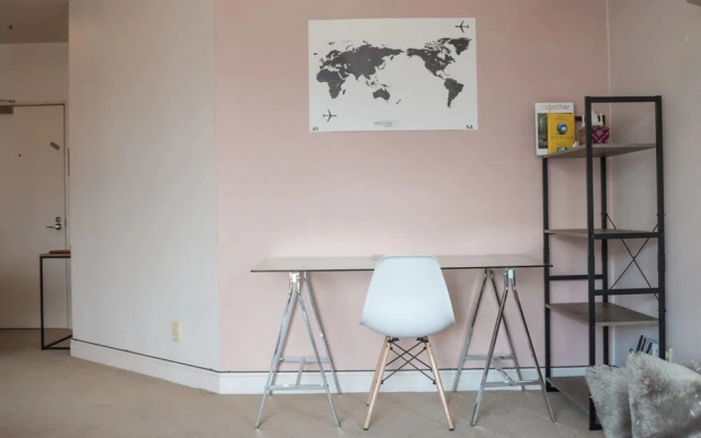 Cosy 2 Bedroom CBD Apartment With Balcony