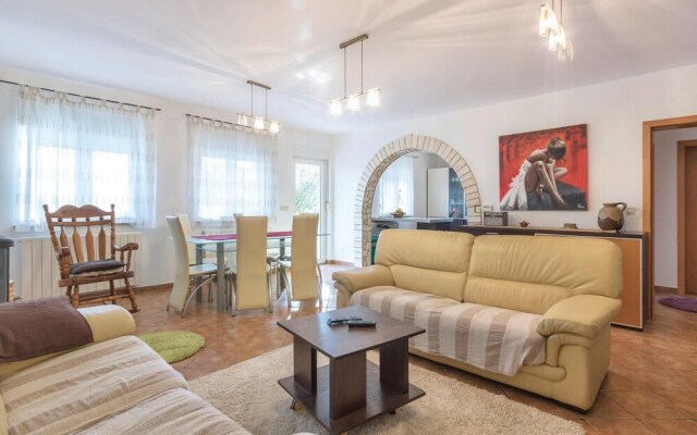 Beautiful Home in Pula With Wifi and 3 Bedrooms