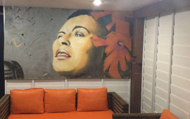 Moov Inn Garden Hostel