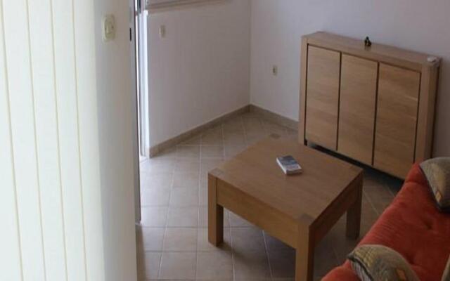 Apartment Auger