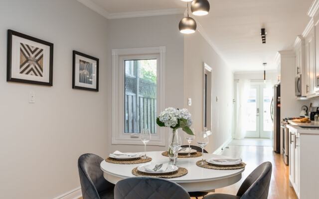 Homey & Elegant 3-bedroom House in the Annex