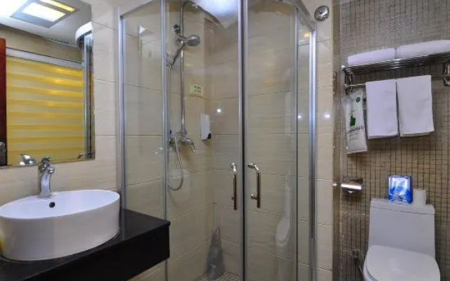 Xidi Island Hotel (Kunming Xinluoziwan International Trade City Tami Road Subway Station) – Bathroom – Kunming