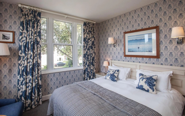 Fermain Valley Hotel